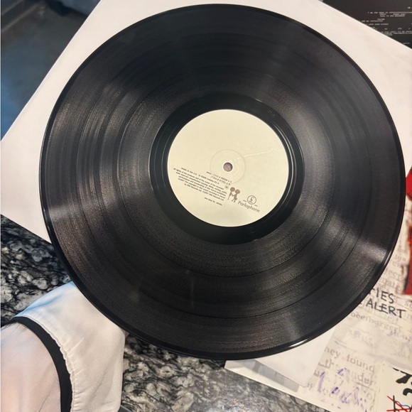 Radiohead OK Computer Vinyl Record - Picture 11 of 15